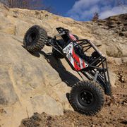 AXIAL AXP8 GILAMON 2.2 RTR ROCK CRAWLER